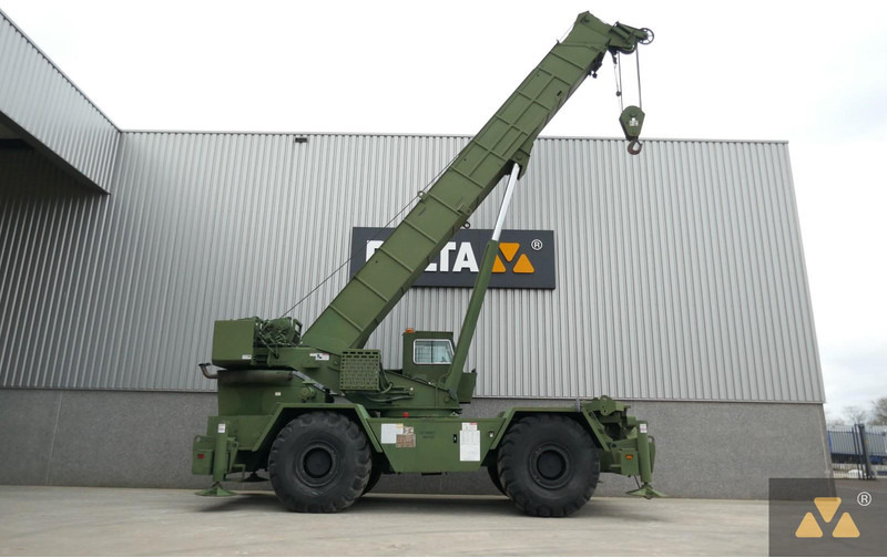 Grove RT875 Ex-army - Γερανός για ανώμαλο έδαφος: φωτογραφία 2 Grove RT875 Ex-army - Γερανός για ανώμαλο έδαφος: φωτογραφία 2