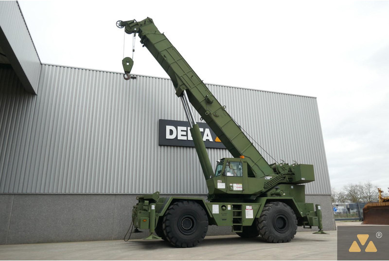 Grove RT875 Ex-army - Γερανός για ανώμαλο έδαφος: φωτογραφία 4 Grove RT875 Ex-army - Γερανός για ανώμαλο έδαφος: φωτογραφία 4