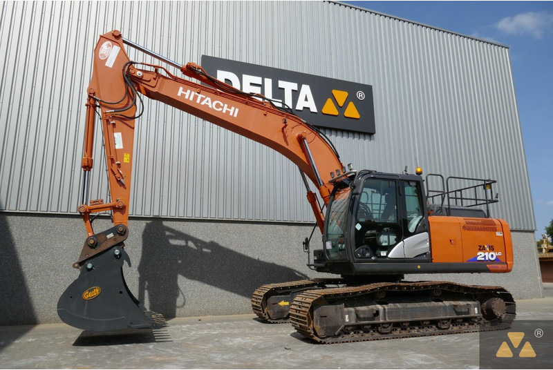 Hitachi ZX210LC-6 - Ερπυστριοφόρος εκσκαφέας: φωτογραφία 3 Hitachi ZX210LC-6 - Ερπυστριοφόρος εκσκαφέας: φωτογραφία 3