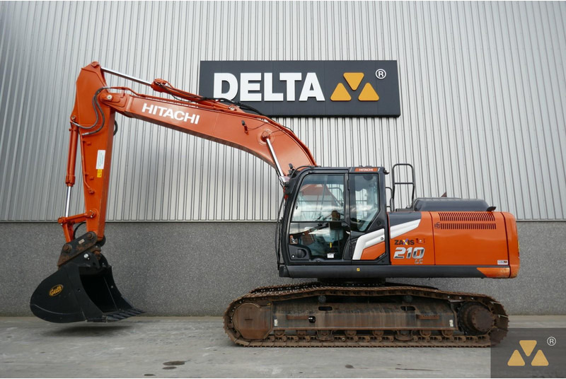 Hitachi ZX210LC-7 - Ερπυστριοφόρος εκσκαφέας: φωτογραφία 1 Hitachi ZX210LC-7 - Ερπυστριοφόρος εκσκαφέας: φωτογραφία 1
