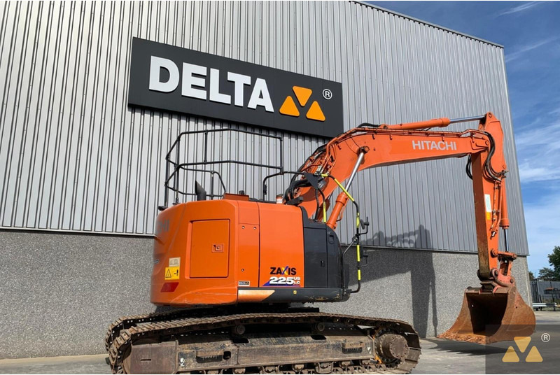Hitachi ZX225USLC-6 - Ερπυστριοφόρος εκσκαφέας: φωτογραφία 5 Hitachi ZX225USLC-6 - Ερπυστριοφόρος εκσκαφέας: φωτογραφία 5