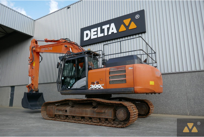 Hitachi ZX300LC-6 - Ερπυστριοφόρος εκσκαφέας: φωτογραφία 4 Hitachi ZX300LC-6 - Ερπυστριοφόρος εκσκαφέας: φωτογραφία 4