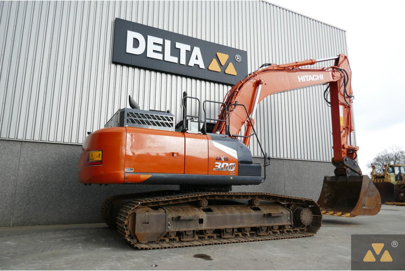 Hitachi ZX300LC-7 - Ερπυστριοφόρος εκσκαφέας: φωτογραφία 5 Hitachi ZX300LC-7 - Ερπυστριοφόρος εκσκαφέας: φωτογραφία 5
