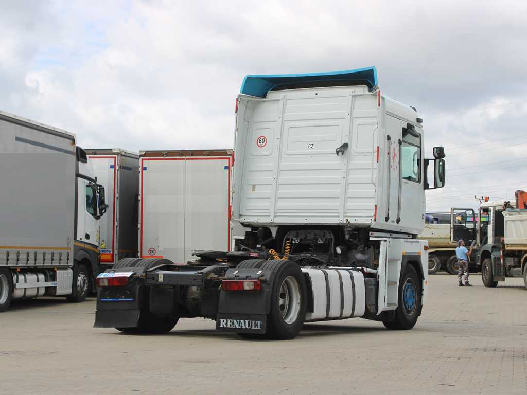 Renault MAGNUM 440.18, EURO 3 - Τράκτορας: φωτογραφία 3 Renault MAGNUM 440.18, EURO 3 - Τράκτορας: φωτογραφία 3