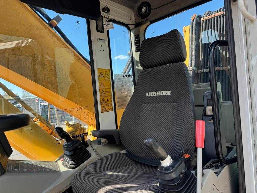 Μηχάνημα Διαχείρισης Υλικών Liebherr A 924 B: φωτογραφία 12
