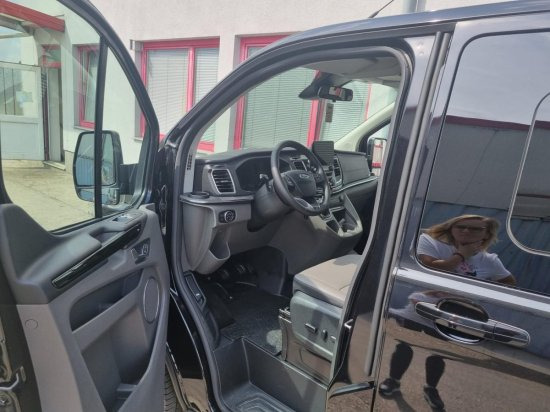 Ford Tourneo Custom Eco Blue Hybrid - Μικρό βαν: φωτογραφία 5 Ford Tourneo Custom Eco Blue Hybrid - Μικρό βαν: φωτογραφία 5
