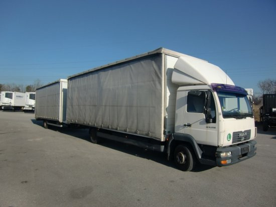 MAN LE 8.220 4x2 BL Planenaufbau + Anhänger Komplettzug - Φορτηγό μουσαμάς: φωτογραφία 1 MAN LE 8.220 4x2 BL Planenaufbau + Anhänger Komplettzug - Φορτηγό μουσαμάς: φωτογραφία 1