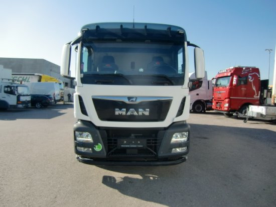 MAN TGS 18.420 Tiertransporter,Euro 6, Manual Seilwinde, el. Ladebordwand Voll Luft - Φορτηγό μεταφοράς αλόγων: φωτογραφία 2 MAN TGS 18.420 Tiertransporter,Euro 6, Manual Seilwinde, el. Ladebordwand Voll Luft - Φορτηγό μεταφοράς αλόγων: φωτογραφία 2