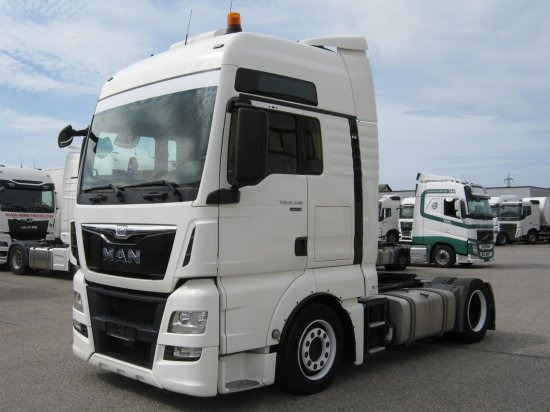 MAN TGX 18.440 XXL Low Deck, Retarder, Standklima, Euro 6, - Τράκτορας: φωτογραφία 1 MAN TGX 18.440 XXL Low Deck, Retarder, Standklima, Euro 6, - Τράκτορας: φωτογραφία 1