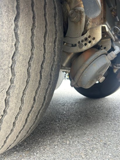 Επικαθήμενο ισοθερμικό Menci Fleischkühler Rohrbahnen, Liftachse, BPW, light weight: φωτογραφία 13 Επικαθήμενο ισοθερμικό Menci Fleischkühler Rohrbahnen, Liftachse, BPW, light weight: φωτογραφία 13