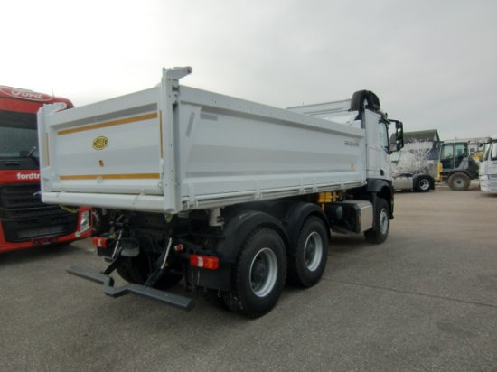Mercedes-Benz Arocs 3348, 6x4 ,Retarder, Meiller ,Euro 6 Bordmatik - Φορτηγό ανατρεπόμενο: φωτογραφία 4 Mercedes-Benz Arocs 3348, 6x4 ,Retarder, Meiller ,Euro 6 Bordmatik - Φορτηγό ανατρεπόμενο: φωτογραφία 4