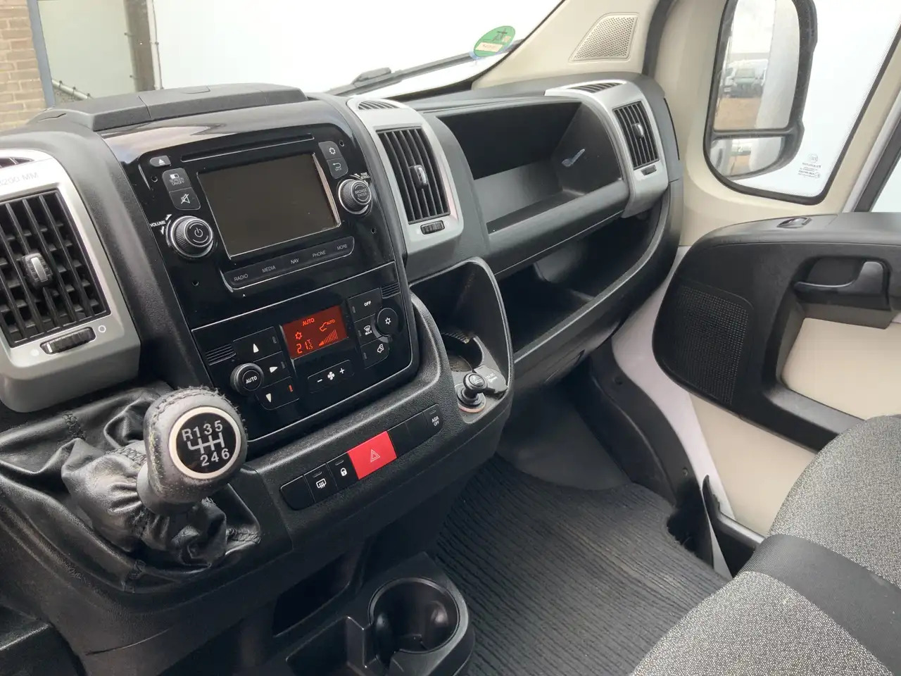 Fiat Ducato 35H 2.3 MultiJet L3H1 Meubelbak & Lift & Zijdeur A - Επαγγελματικό αυτοκίνητο κόφα: φωτογραφία 4 Fiat Ducato 35H 2.3 MultiJet L3H1 Meubelbak & Lift & Zijdeur A - Επαγγελματικό αυτοκίνητο κόφα: φωτογραφία 4
