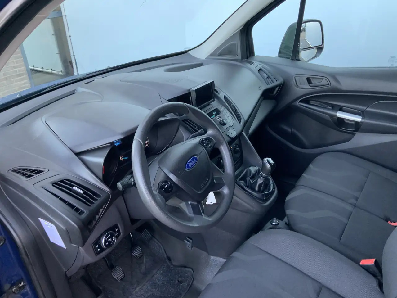 Ford Transit Connect 1.5 TDCI L1 Trend Airco Cruise Trekhaak 1200 kg Eu - Μικρό βαν: φωτογραφία 5 Ford Transit Connect 1.5 TDCI L1 Trend Airco Cruise Trekhaak 1200 kg Eu - Μικρό βαν: φωτογραφία 5