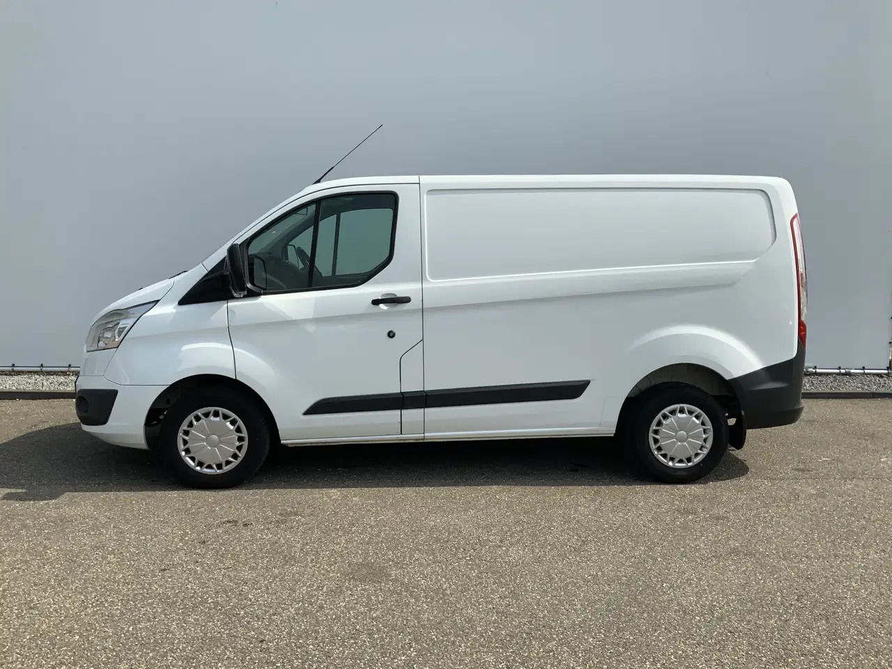 Ford Transit Custom 290 2.2 TDCI L1H2 Trend Airco Cruise 3 Zits Trekha - Βαν: φωτογραφία 3 Ford Transit Custom 290 2.2 TDCI L1H2 Trend Airco Cruise 3 Zits Trekha - Βαν: φωτογραφία 3
