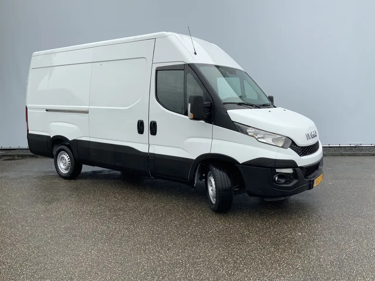 Iveco Daily 35S13V 2.3 352 H2 L3 Airco 3 Zits Opstap Euro 5 - Βαν: φωτογραφία 2 Iveco Daily 35S13V 2.3 352 H2 L3 Airco 3 Zits Opstap Euro 5 - Βαν: φωτογραφία 2