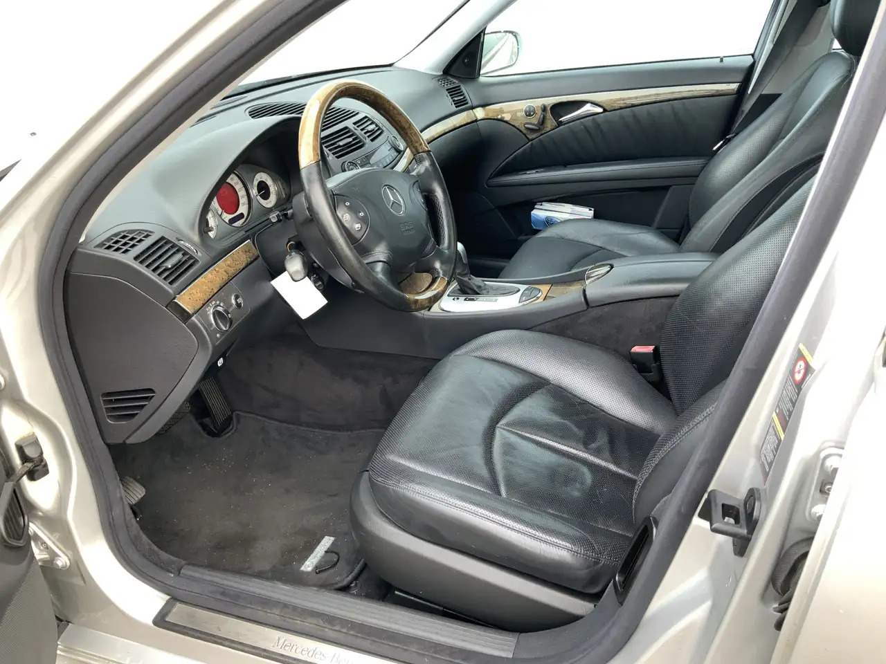Mercedes-Benz E 500 Combi V8 Elegance 4-Matic airmatic,full option - Αυτοκίνητο: φωτογραφία 4 Mercedes-Benz E 500 Combi V8 Elegance 4-Matic airmatic,full option - Αυτοκίνητο: φωτογραφία 4