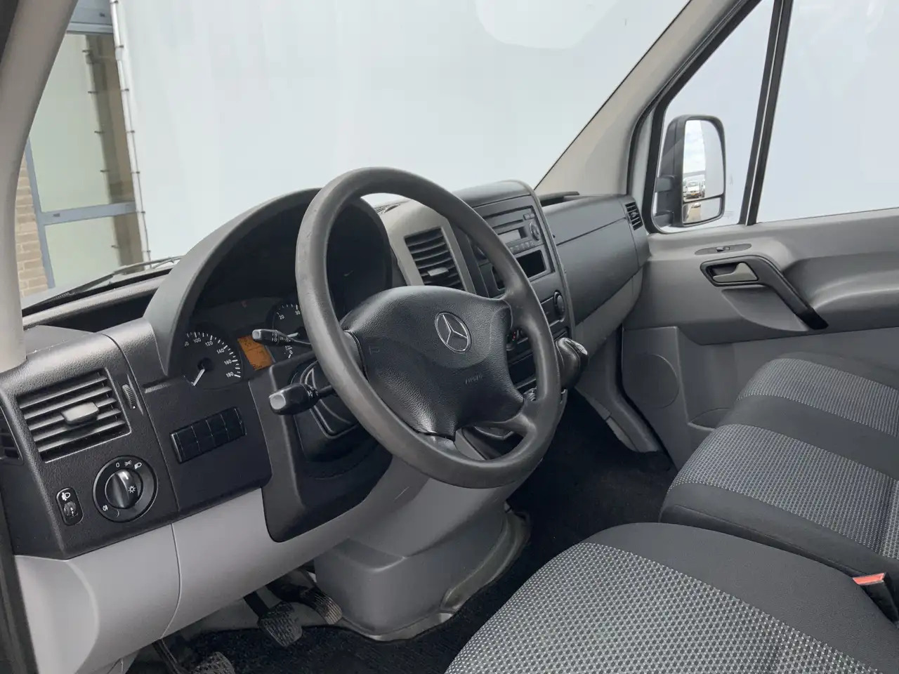 Μικρό φορτηγό με καρότσα Mercedes-Benz Sprinter 513 2.2 CDI 432 Pick Up 3 Zits Cruise Euro 5 Bakma: φωτογραφία 10 Μικρό φορτηγό με καρότσα Mercedes-Benz Sprinter 513 2.2 CDI 432 Pick Up 3 Zits Cruise Euro 5 Bakma: φωτογραφία 10