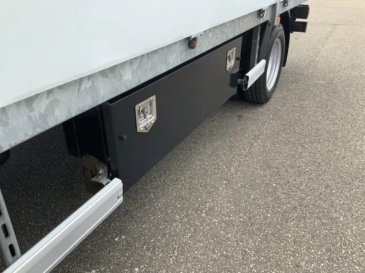 Μικρό φορτηγό με καρότσα Mercedes-Benz Sprinter 513 2.2 CDI 432 Pick Up 3 Zits Cruise Euro 5 Bakma: φωτογραφία 15 Μικρό φορτηγό με καρότσα Mercedes-Benz Sprinter 513 2.2 CDI 432 Pick Up 3 Zits Cruise Euro 5 Bakma: φωτογραφία 15