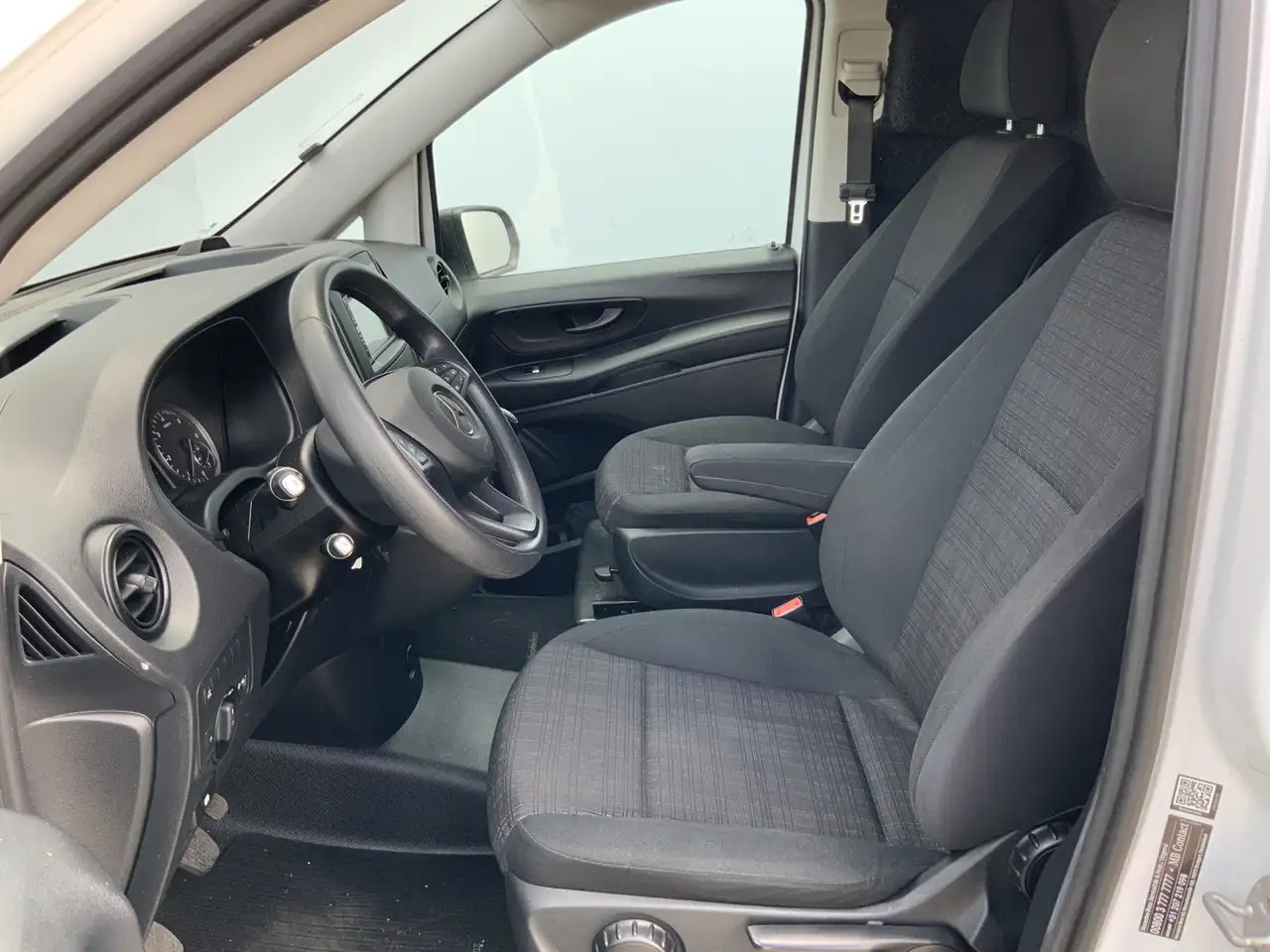 Mercedes-Benz Vito 110 CDI L2 Airco Cruise Navi Scherm Dakrail Euro 6 - Βαν: φωτογραφία 4 Mercedes-Benz Vito 110 CDI L2 Airco Cruise Navi Scherm Dakrail Euro 6 - Βαν: φωτογραφία 4