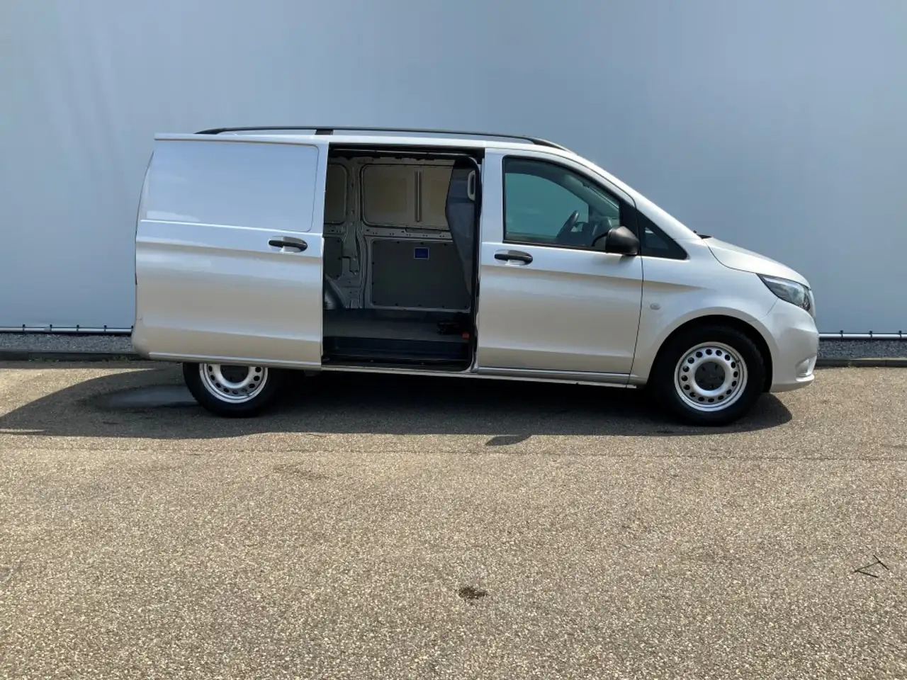 Mercedes-Benz Vito 114 CDI 4X4 Automaat Airco Cruise Trekhaak 2500 kg - Άλλα μηχανήματα: φωτογραφία 5 Mercedes-Benz Vito 114 CDI 4X4 Automaat Airco Cruise Trekhaak 2500 kg - Άλλα μηχανήματα: φωτογραφία 5