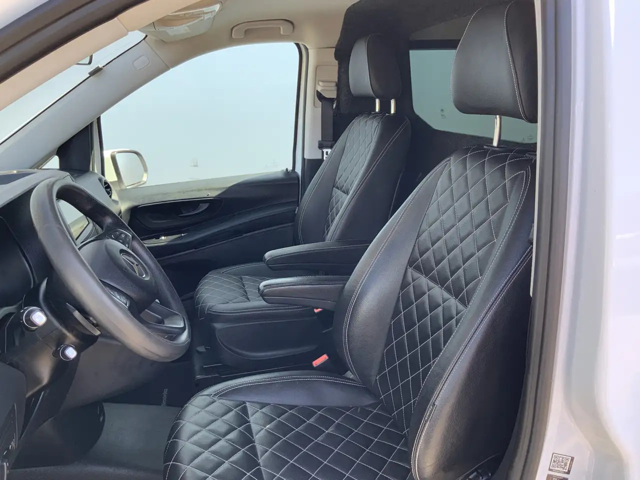 Mercedes-Benz Vito Tourer XL 114 CDI Autom. Airco Cruise Camera Alu V - Βαν: φωτογραφία 5 Mercedes-Benz Vito Tourer XL 114 CDI Autom. Airco Cruise Camera Alu V - Βαν: φωτογραφία 5