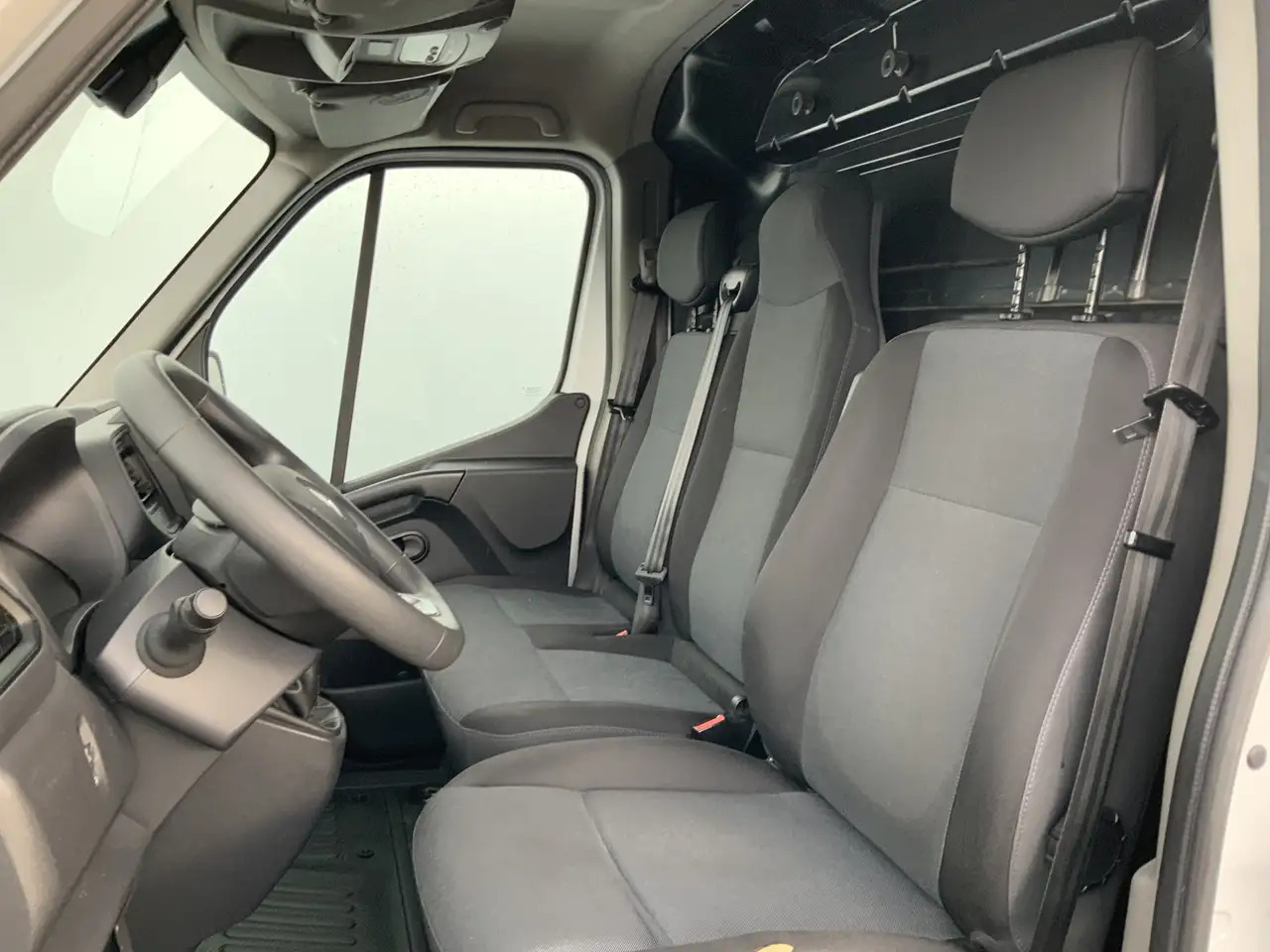 Renault Master T35 2.3 dCi 135 L2H2 Airco Cruise 3 Zits Camera Na - Βαν: φωτογραφία 4 Renault Master T35 2.3 dCi 135 L2H2 Airco Cruise 3 Zits Camera Na - Βαν: φωτογραφία 4