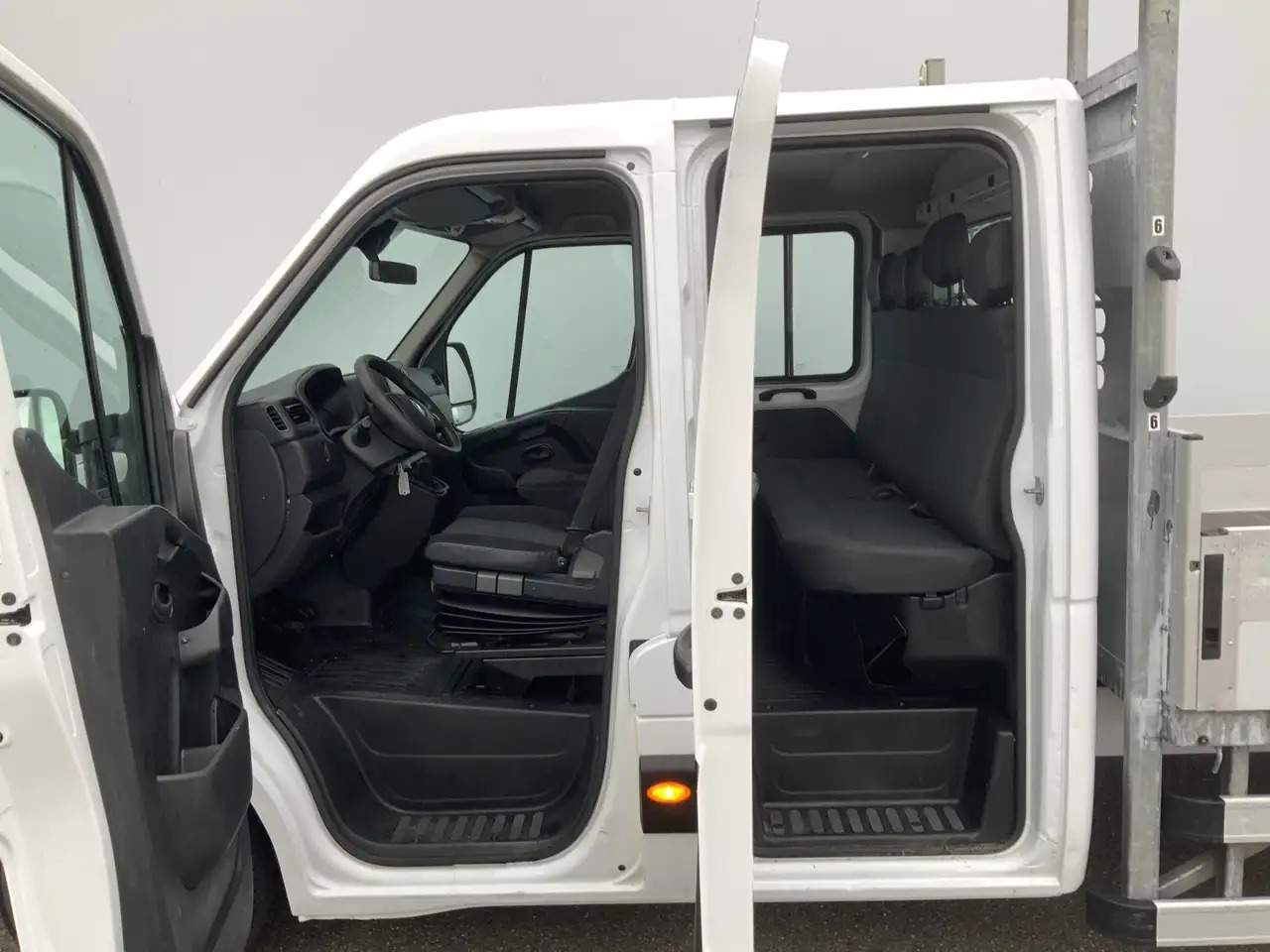 Renault Master T35 2.3 dCi 165 L4 Dub Cab PickUp Navi 6 Zits Trek - Μικρό φορτηγό με καρότσα, Διπλοκάμπινο ελαφρύ επαγγελματικό: φωτογραφία 4 Renault Master T35 2.3 dCi 165 L4 Dub Cab PickUp Navi 6 Zits Trek - Μικρό φορτηγό με καρότσα, Διπλοκάμπινο ελαφρύ επαγγελματικό: φωτογραφία 4