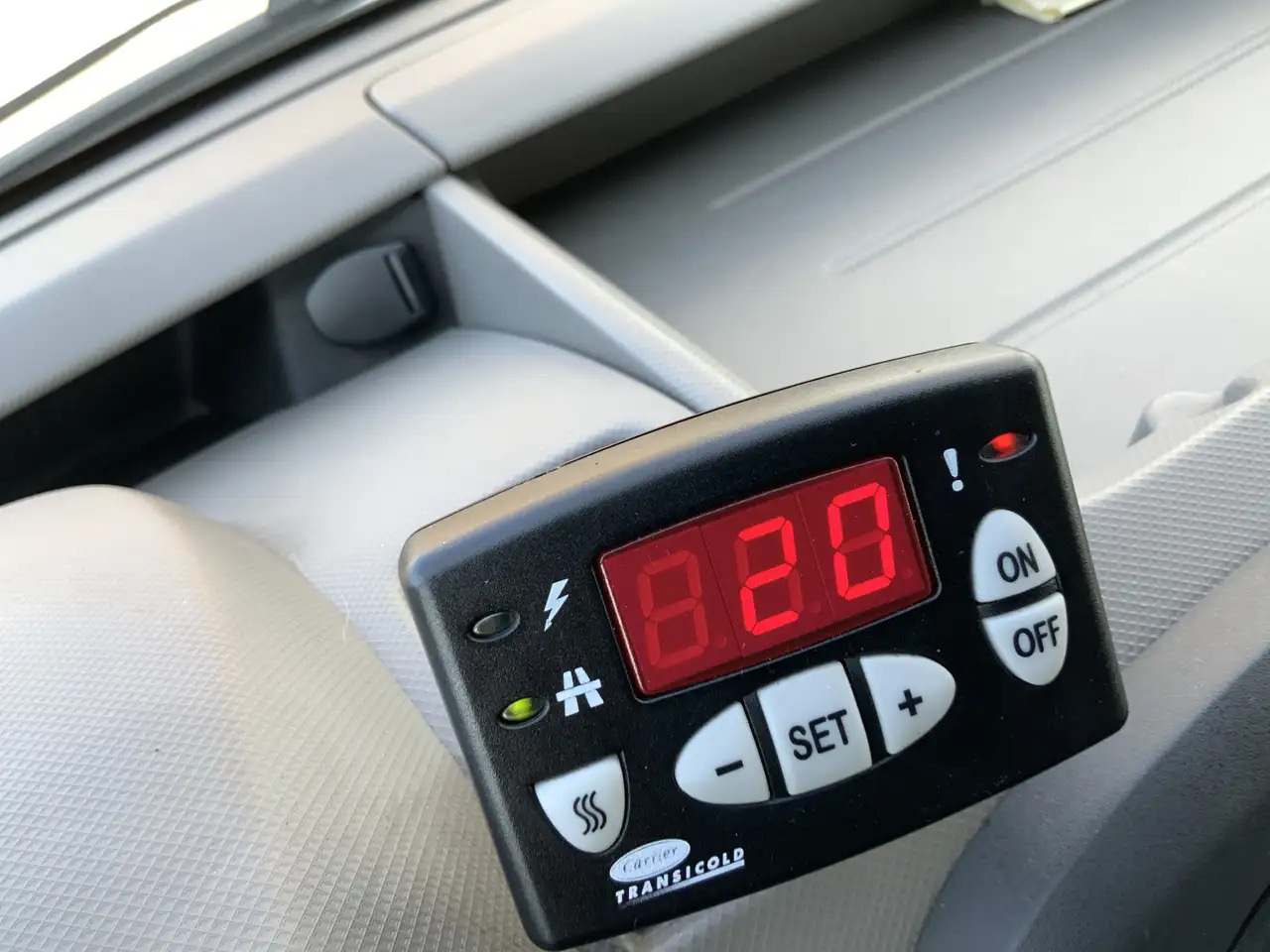 Renault Master T35 2.3 dCi L3H2 Maxi Koelauto Cruise 3 Zits Euro - Επαγγελματικό αυτοκίνητο ψυγείο: φωτογραφία 5 Renault Master T35 2.3 dCi L3H2 Maxi Koelauto Cruise 3 Zits Euro - Επαγγελματικό αυτοκίνητο ψυγείο: φωτογραφία 5