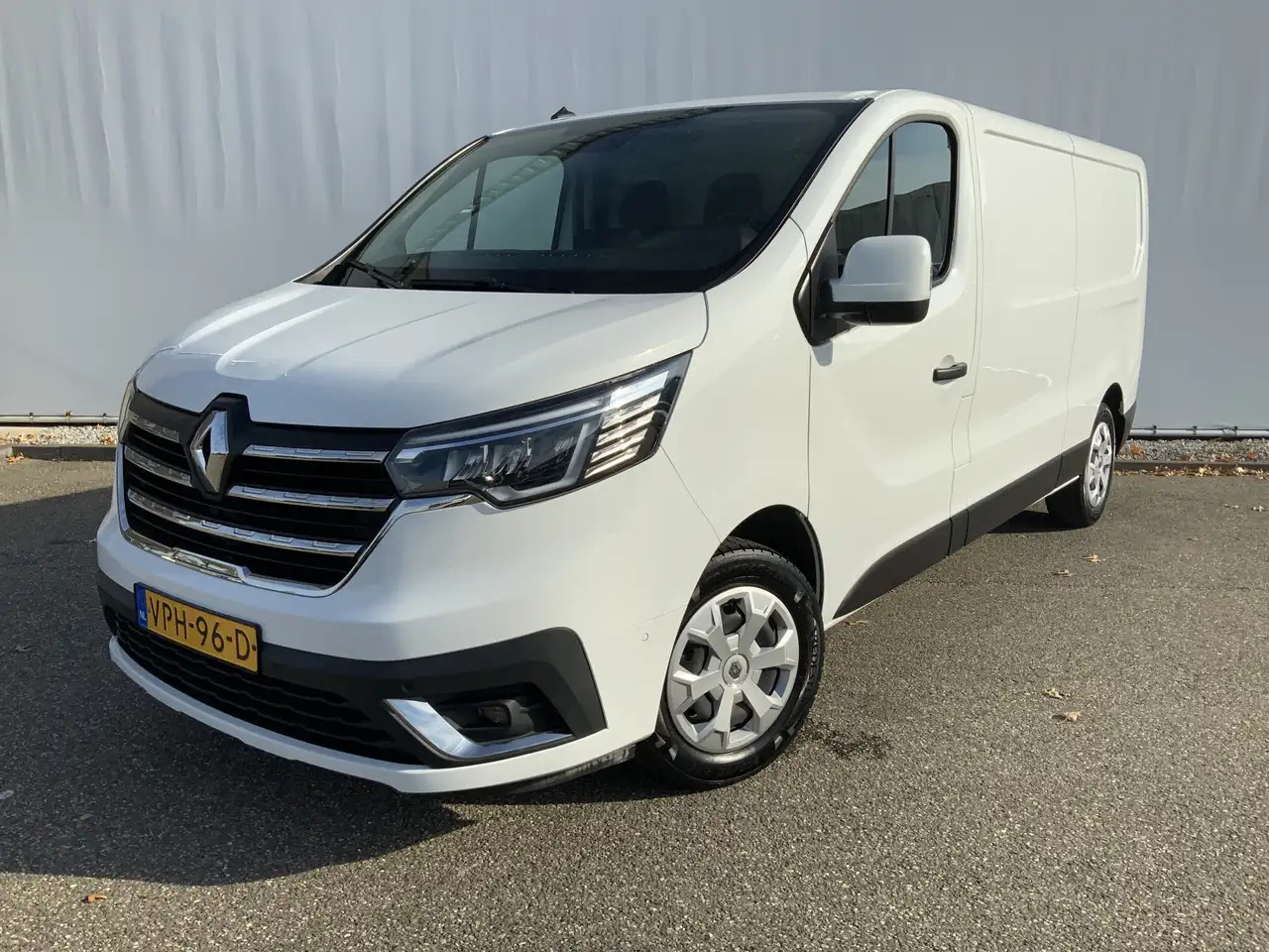 Renault Trafic 2.0 dCi 130 T30 L2H1 Work Edition Airco Cruise Nav - Βαν: φωτογραφία 1 Renault Trafic 2.0 dCi 130 T30 L2H1 Work Edition Airco Cruise Nav - Βαν: φωτογραφία 1