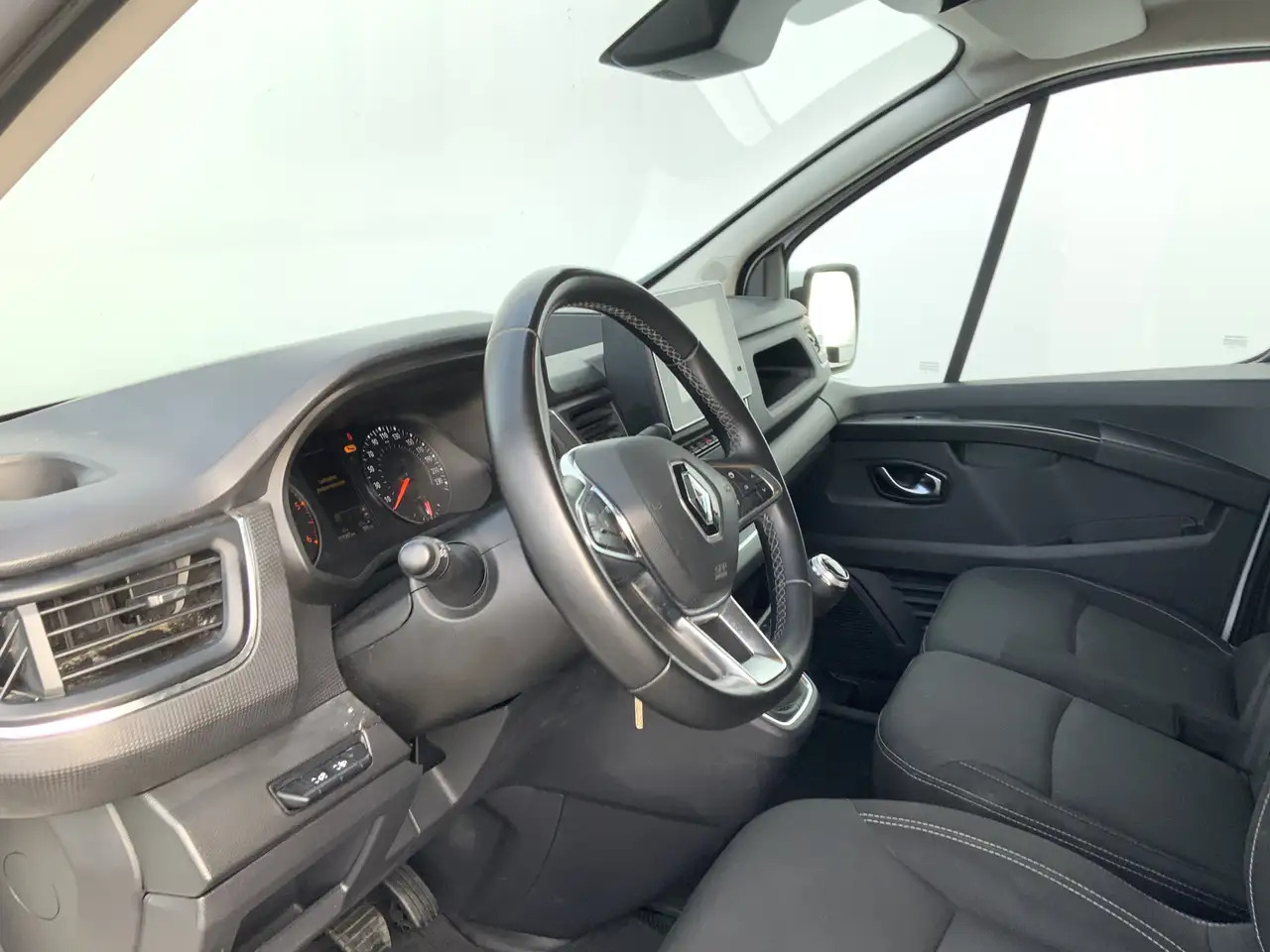 Renault Trafic 2.0 dCi 130 T30 L2H1 Work Edition Airco Cruise Nav - Βαν: φωτογραφία 5 Renault Trafic 2.0 dCi 130 T30 L2H1 Work Edition Airco Cruise Nav - Βαν: φωτογραφία 5