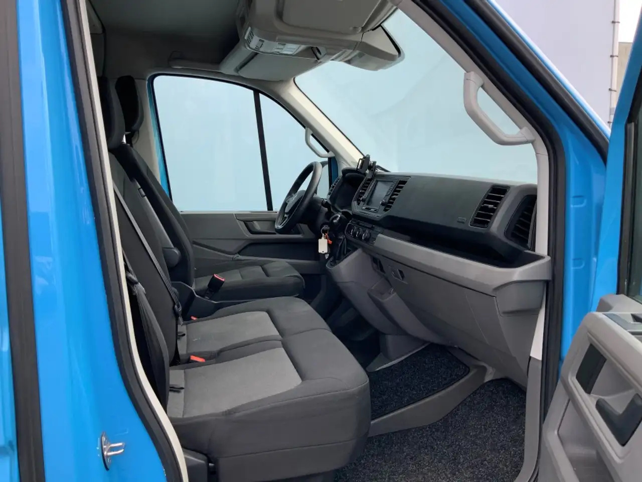 Volkswagen Crafter 35 2.0 TDI L4 Meubelbak & Lift Automaat Airco Crui - Επαγγελματικό αυτοκίνητο κόφα: φωτογραφία 4 Volkswagen Crafter 35 2.0 TDI L4 Meubelbak & Lift Automaat Airco Crui - Επαγγελματικό αυτοκίνητο κόφα: φωτογραφία 4