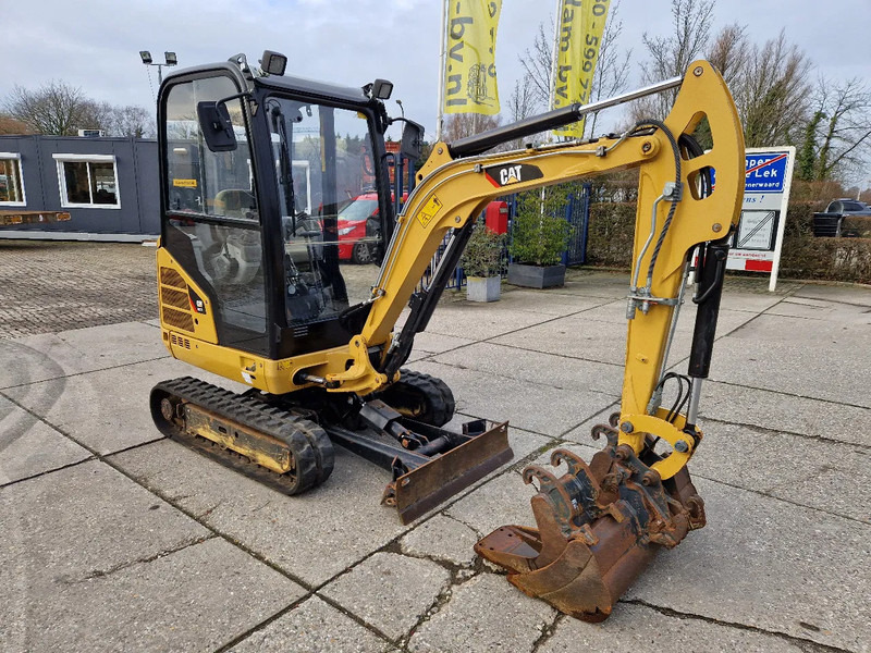 Caterpillar 301.7D with low hours! - Μίνι εκσκαφέας: φωτογραφία 2 Caterpillar 301.7D with low hours! - Μίνι εκσκαφέας: φωτογραφία 2