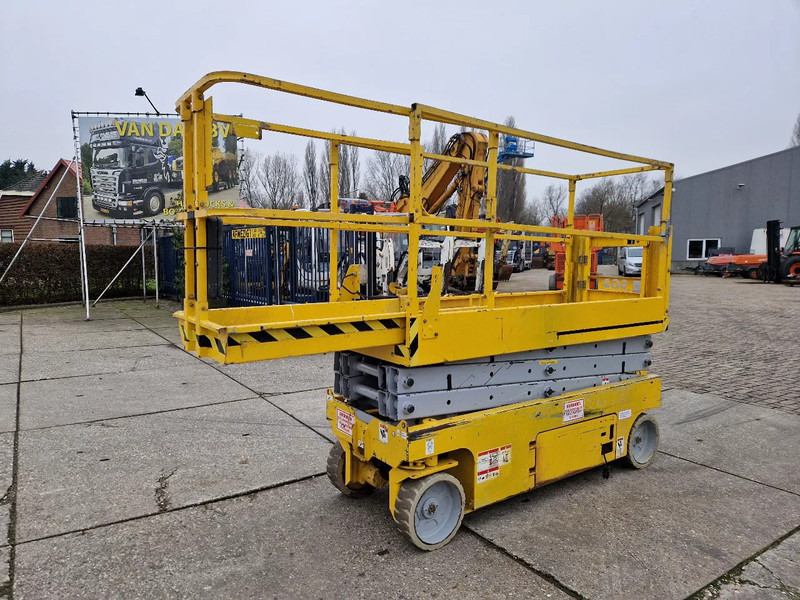 Genie GS2032 elektrisch werkhoogte 8m. met keuring - Ψαλιδωτό ανυψωτικό: φωτογραφία 1 Genie GS2032 elektrisch werkhoogte 8m. met keuring - Ψαλιδωτό ανυψωτικό: φωτογραφία 1
