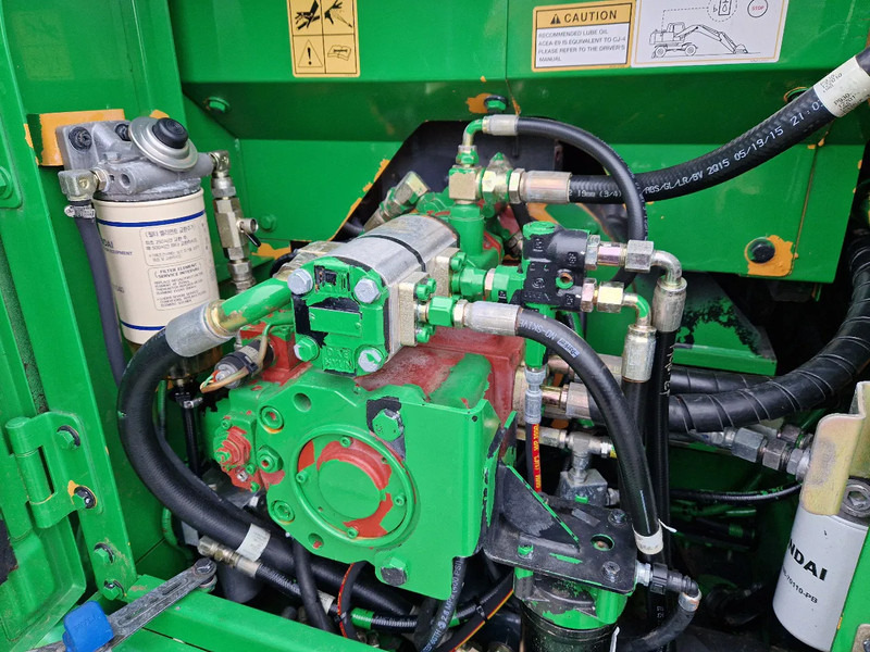 Hyundai Robex 160W-9A met 6-cilinder Cummins motor - Τροχοφόρος εκσκαφέας: φωτογραφία 4 Hyundai Robex 160W-9A met 6-cilinder Cummins motor - Τροχοφόρος εκσκαφέας: φωτογραφία 4