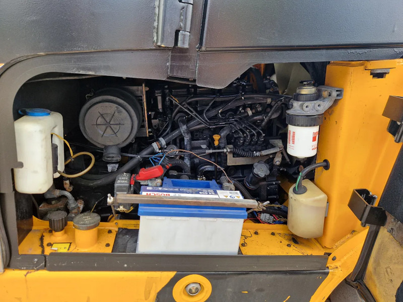 JBC TLT35D Teletruk - Πετρελαιοκίνητο περονοφόρο: φωτογραφία 5 JBC TLT35D Teletruk - Πετρελαιοκίνητο περονοφόρο: φωτογραφία 5