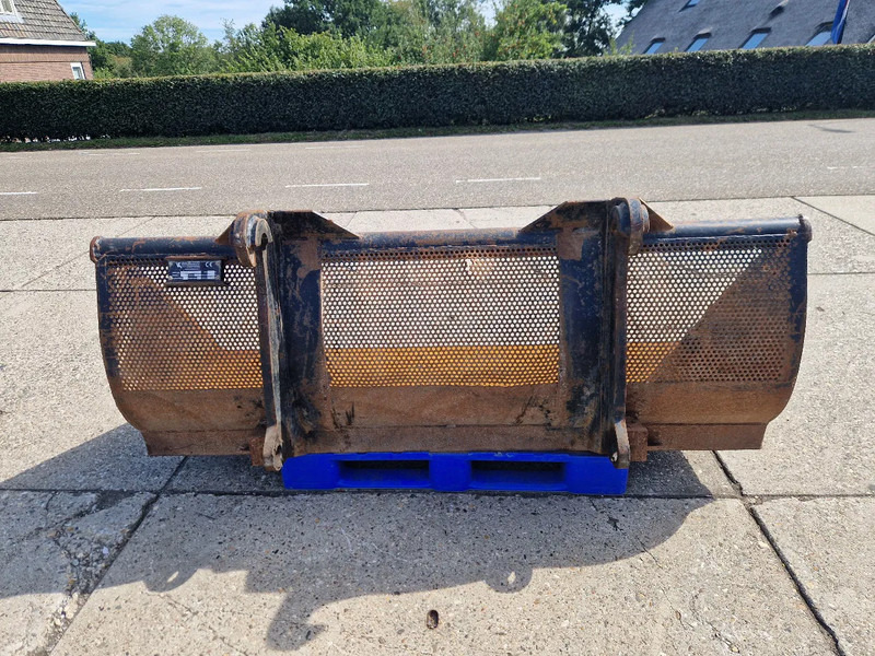 Jeroen van Leeuwen schepbak voor Volvo L30/L35 - Κουβάς για Κατασκευή μηχανήματα: φωτογραφία 2 Jeroen van Leeuwen schepbak voor Volvo L30/L35 - Κουβάς για Κατασκευή μηχανήματα: φωτογραφία 2