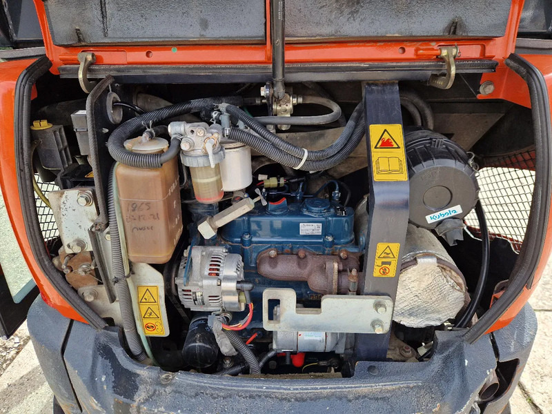 Kubota KX019-4 CW05 met 2 bakken - Μίνι εκσκαφέας: φωτογραφία 5 Kubota KX019-4 CW05 met 2 bakken - Μίνι εκσκαφέας: φωτογραφία 5