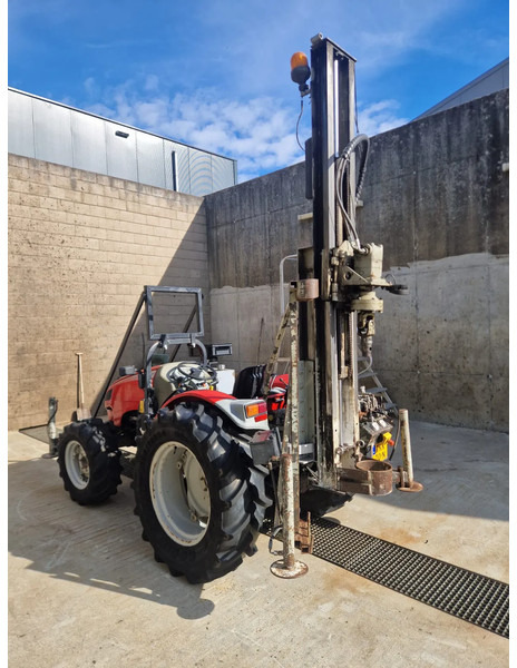 Onbekend Valpadana 1550 4x4 drilling tractor - Μηχάνημα διάτρησης: φωτογραφία 1 Onbekend Valpadana 1550 4x4 drilling tractor - Μηχάνημα διάτρησης: φωτογραφία 1