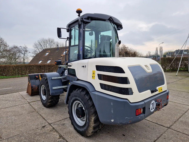 Terex TL80 met 1704 uur - Ελαστιχοφόρος φορτωτής: φωτογραφία 4 Terex TL80 met 1704 uur - Ελαστιχοφόρος φορτωτής: φωτογραφία 4