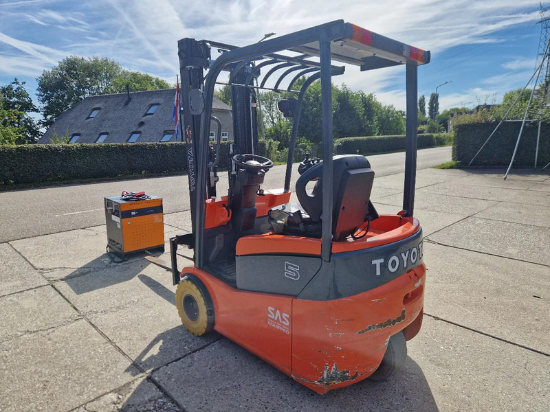 Toyota 1500 kg. elektrisch hefhoogte 5.00m. - Ηλεκτροκίνητο περονοφόρο: φωτογραφία 4 Toyota 1500 kg. elektrisch hefhoogte 5.00m. - Ηλεκτροκίνητο περονοφόρο: φωτογραφία 4