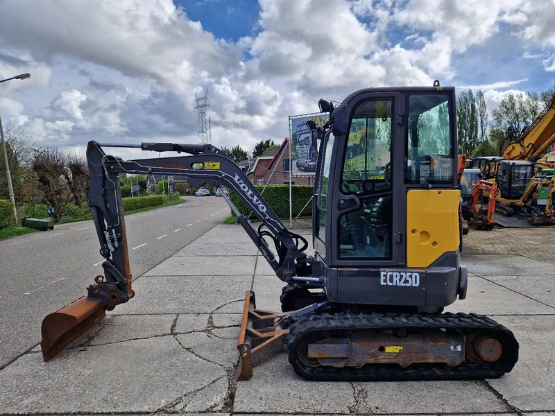 Volvo ECR25D met 2562 uur - Μίνι εκσκαφέας: φωτογραφία 1 Volvo ECR25D met 2562 uur - Μίνι εκσκαφέας: φωτογραφία 1