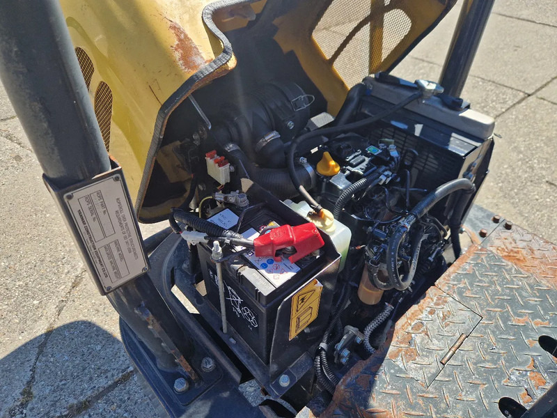 Yanmar C12R-B 3-zijdig kiepend - Ανατρεπόμενο όχημα: φωτογραφία 5 Yanmar C12R-B 3-zijdig kiepend - Ανατρεπόμενο όχημα: φωτογραφία 5