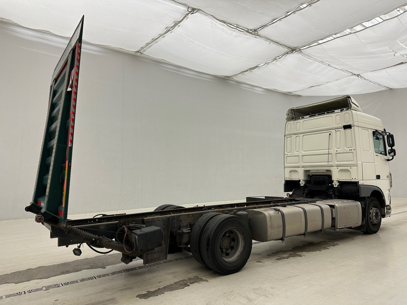 DAF XF 460 Space Cab - Φορτηγό σασί: φωτογραφία 4 DAF XF 460 Space Cab - Φορτηγό σασί: φωτογραφία 4