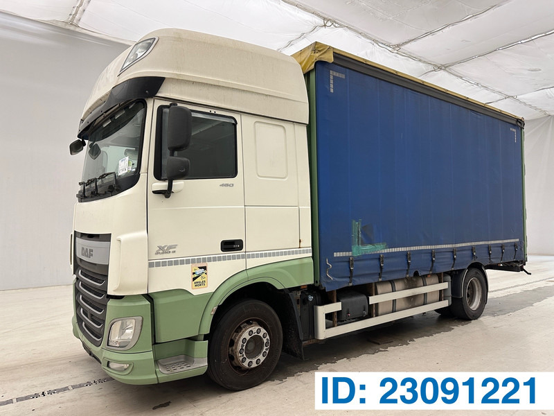 DAF XF 460 Super Space Cab - Φορτηγό μουσαμάς: φωτογραφία 1 DAF XF 460 Super Space Cab - Φορτηγό μουσαμάς: φωτογραφία 1