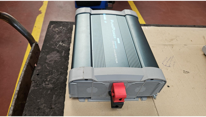 Diversen Omvormer Pure power PPI 1500-224 24V 230V 1500W/ 3000W - Ηλεκτρικό σύστημα για Φορτηγό: φωτογραφία 4 Diversen Omvormer Pure power PPI 1500-224 24V 230V 1500W/ 3000W - Ηλεκτρικό σύστημα για Φορτηγό: φωτογραφία 4