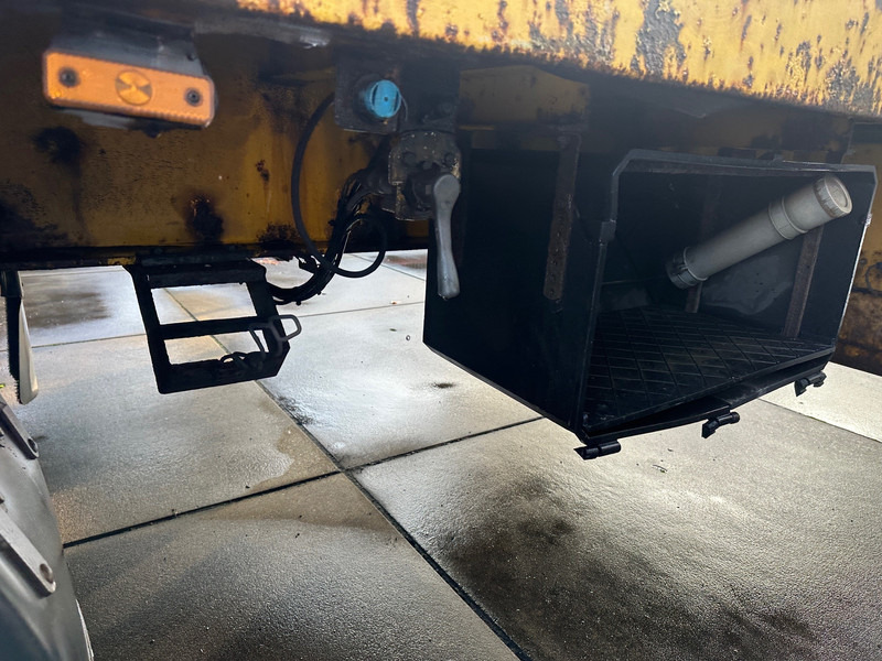 LAG Plateau - Επικαθήμενο πλατφόρμα/ Καρότσα: φωτογραφία 3 LAG Plateau - Επικαθήμενο πλατφόρμα/ Καρότσα: φωτογραφία 3