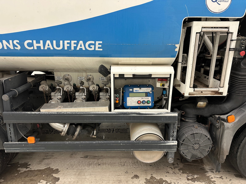 MAN TGL 10.180 - Φορτηγό βυτιοφόρο: φωτογραφία 5 MAN TGL 10.180 - Φορτηγό βυτιοφόρο: φωτογραφία 5