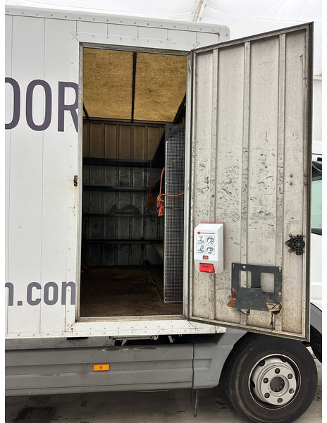 Mercedes-Benz Atego 1018 - Φορτηγό κόφα: φωτογραφία 4 Mercedes-Benz Atego 1018 - Φορτηγό κόφα: φωτογραφία 4