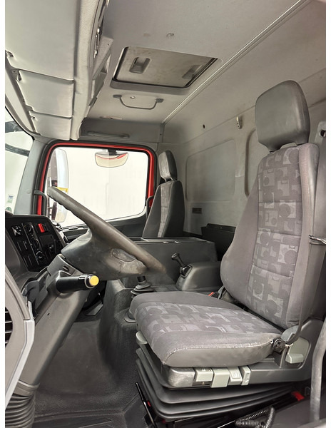 Φορτηγό κόφα Mercedes-Benz Atego 1218: φωτογραφία 9