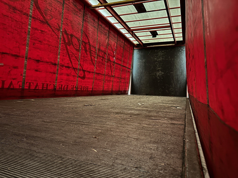 Mercedes-Benz Axor 2529 - 6x2 - Φορτηγό μουσαμάς: φωτογραφία 5 Mercedes-Benz Axor 2529 - 6x2 - Φορτηγό μουσαμάς: φωτογραφία 5